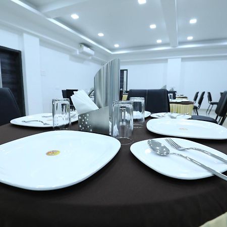 Imperial Grande Resort Lonavala Eksteriør bilde