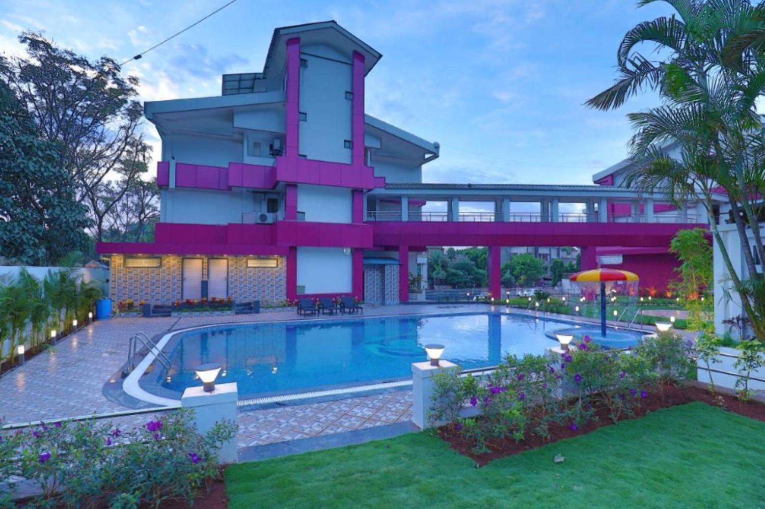 Imperial Grande Resort Lonavala Eksteriør bilde