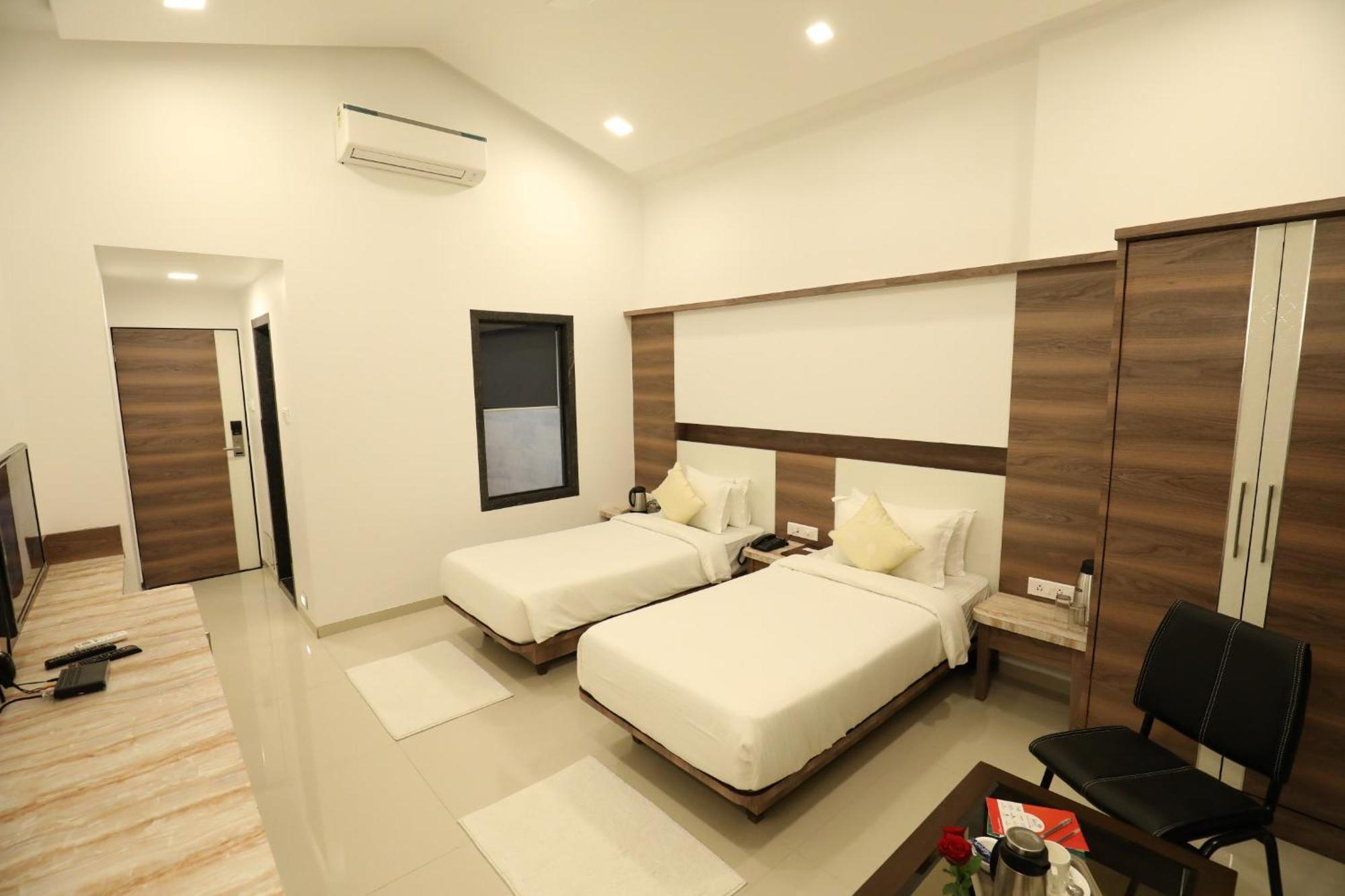 Imperial Grande Resort Lonavala Eksteriør bilde