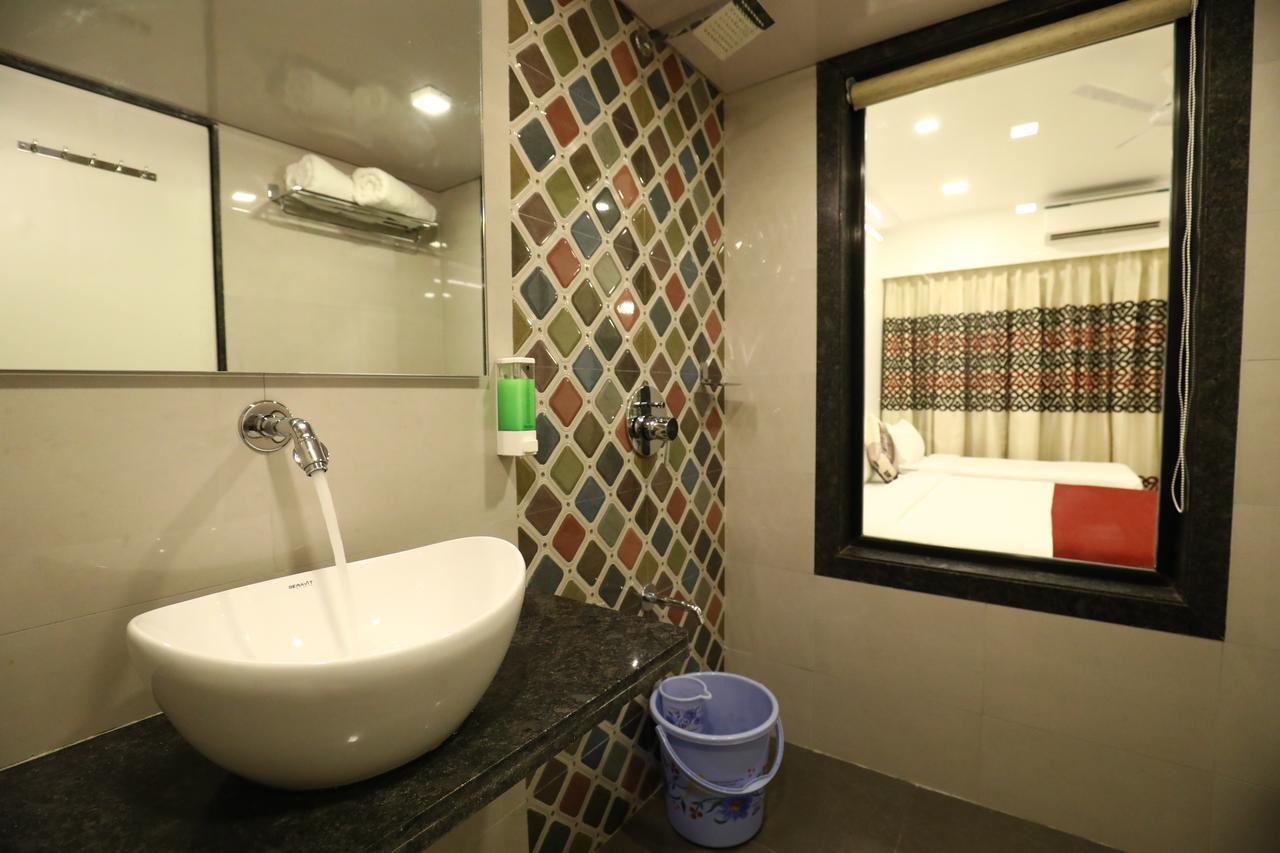 Imperial Grande Resort Lonavala Eksteriør bilde